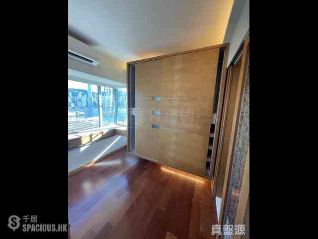 Tsim Sha Tsui - The Victoria Towers Tower 1 04