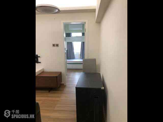 Kennedy Town - Luen Tak Apartments 03