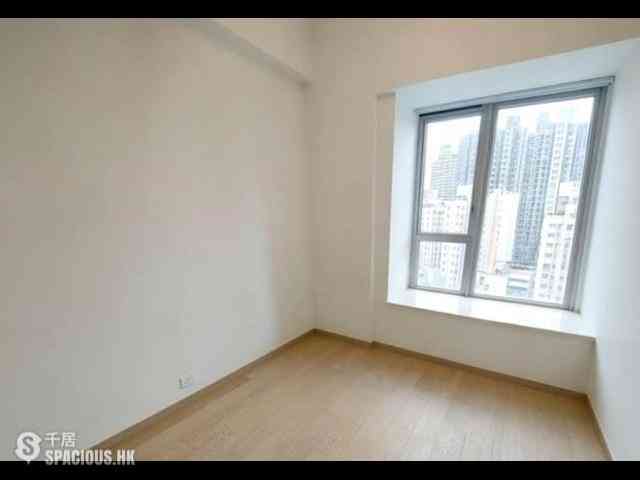Sai Ying Pun - The Summa Block 1 06