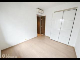 Sai Ying Pun - The Summa Block 1 07