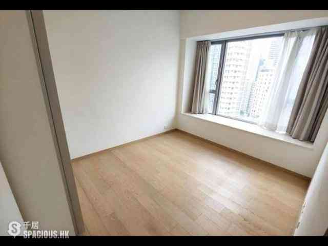 Sai Ying Pun - The Summa Block 1 08