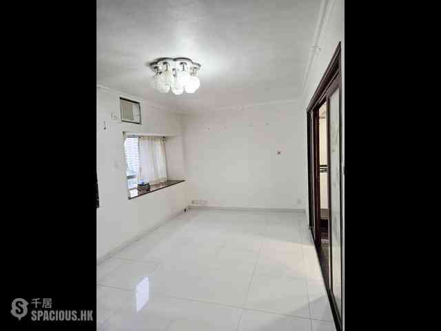 Ap Lei Chau - South Horizons Phase 3 Mei Chun Court (Block 21) 05