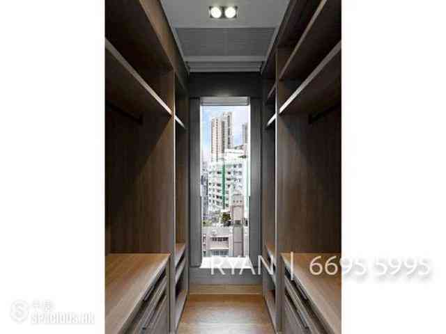 Kennedy Town - University Heights 07