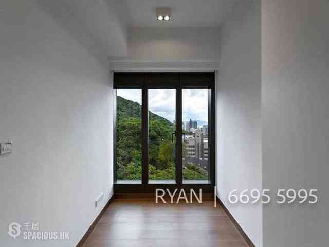 Kennedy Town - University Heights 09