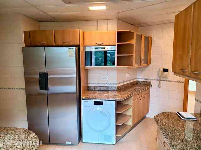 Mid Levels Central - Fairlane Tower 06