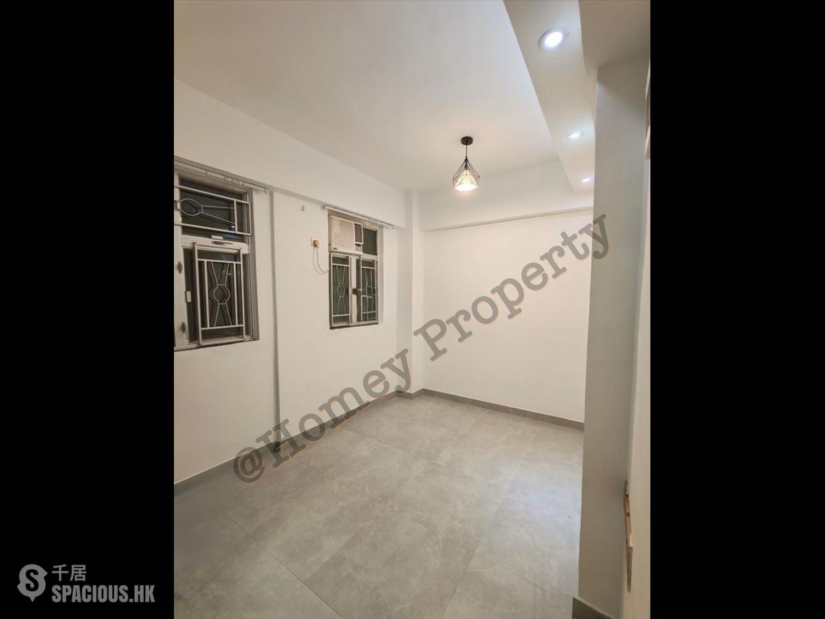 Wan Chai - Hung Yip Building 01
