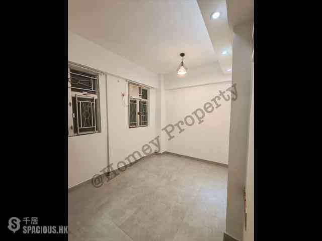 Wan Chai - Hung Yip Building 01
