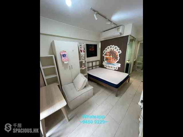 Sheung Wan - Urbana 38 01