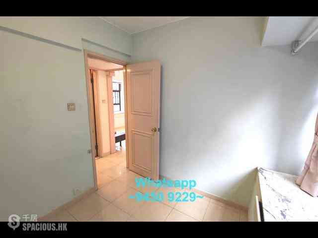 Sheung Wan - 14, Queen's Road West 08