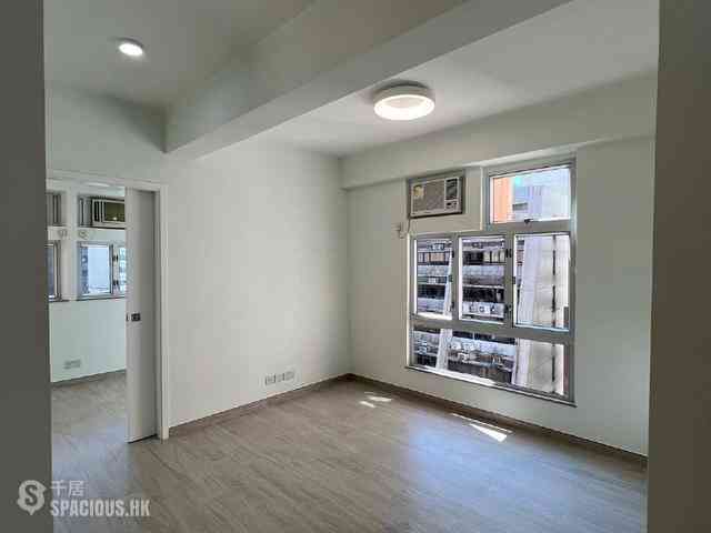 Causeway Bay - Lok Sing Centre 02
