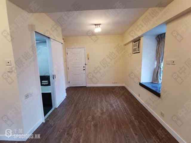 Mid Levels Central - Windsor Court 02