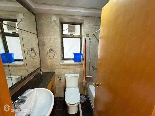 Shek Tong Tsui - The Belcher's Phase 1 Block 2 05