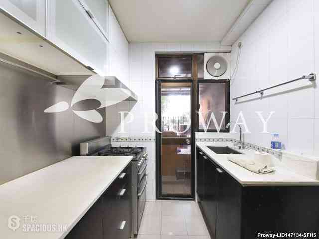 Mid Levels West - Parkway Court 10