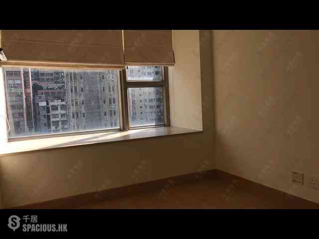 Sai Ying Pun - Island Crest Block 2 04