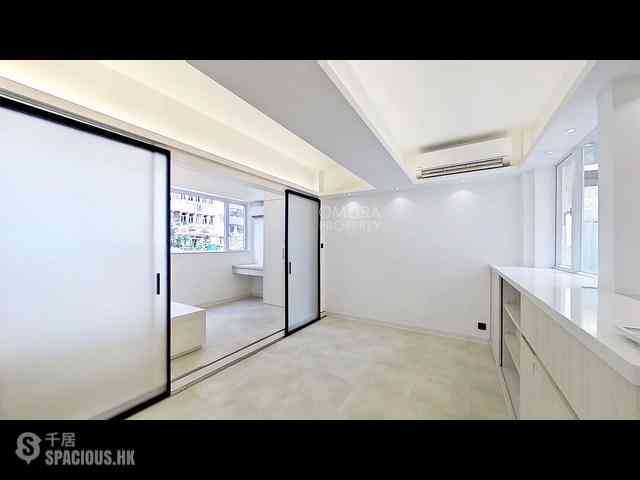 Sheung Wan - 14, Queen's Road West 04