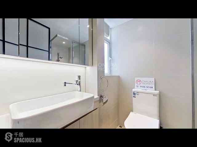 Sheung Wan - 14, Queen's Road West 14