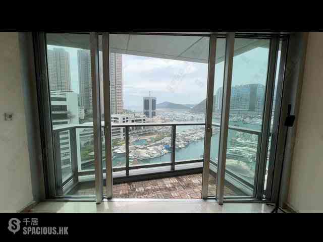 Wong Chuk Hang - Marinella Block 8 07