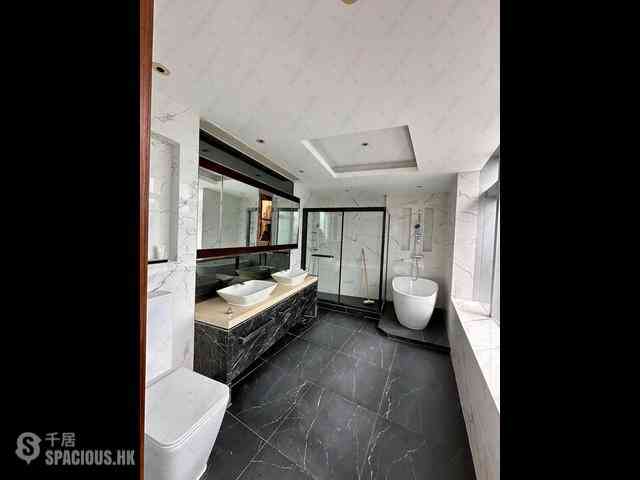 Wong Chuk Hang - Marinella Block 2 02