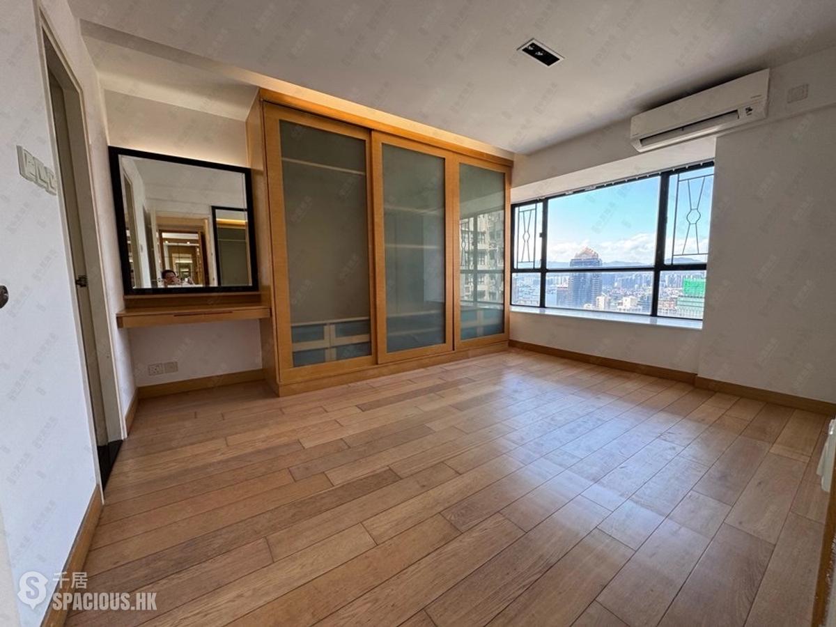 Mid Levels Central - The Grand Panorama 01