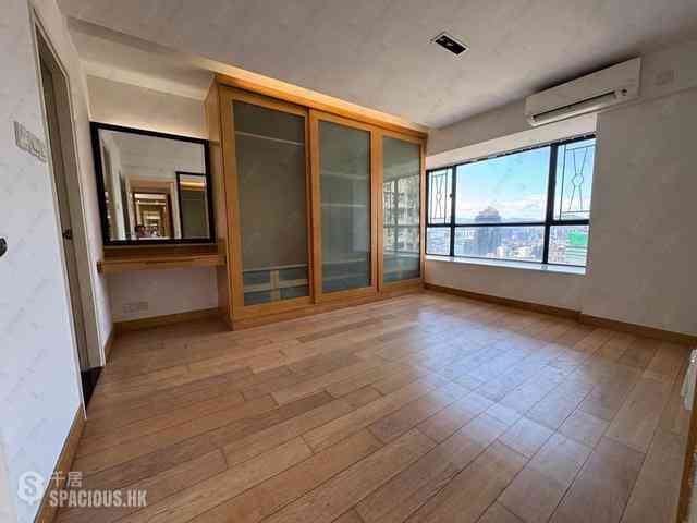 Mid Levels Central - The Grand Panorama 01