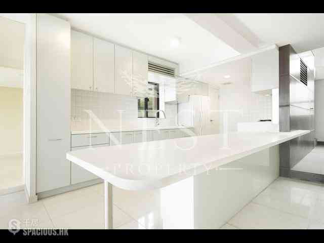 Clear Water Bay - Silver Fountain Terrace 12