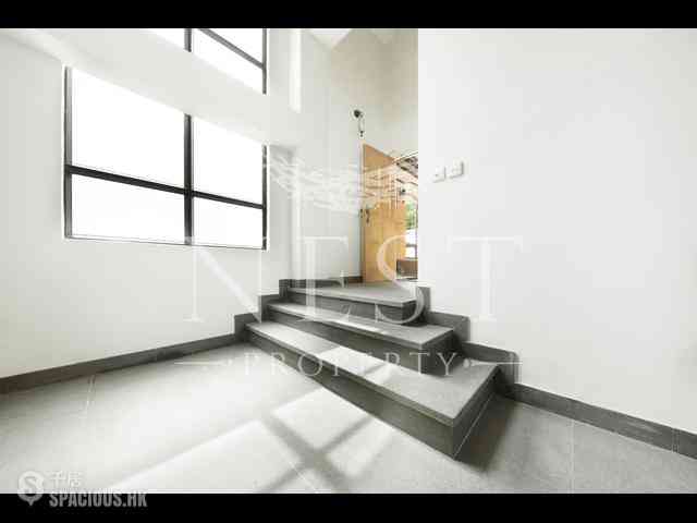 Clear Water Bay - Silver Fountain Terrace 07