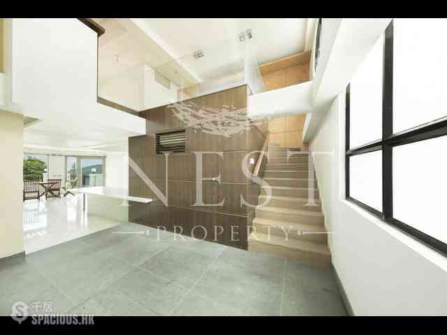 Clear Water Bay - Silver Fountain Terrace 05