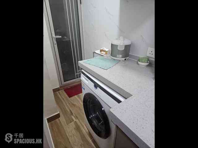 Sai Ying Pun - 28, Sai Woo Lane 05