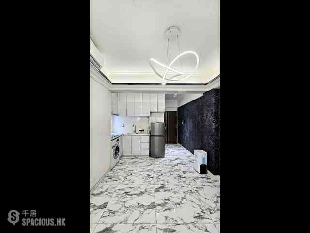 Wan Chai - King Tao Building 05