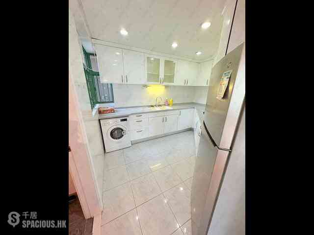 Mid Levels Central - Robinson Place 04