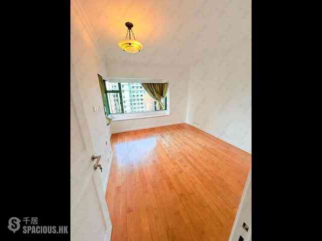 Mid Levels Central - Robinson Place 11