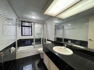 Mid Levels Central - The Grand Panorama Block 2 07