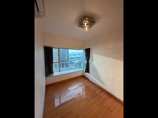 West Kowloon - The Waterfront Phase 1 Block 1 02