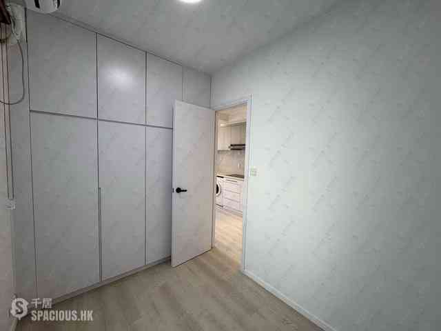 Mid Levels Central - Woodland Court 04