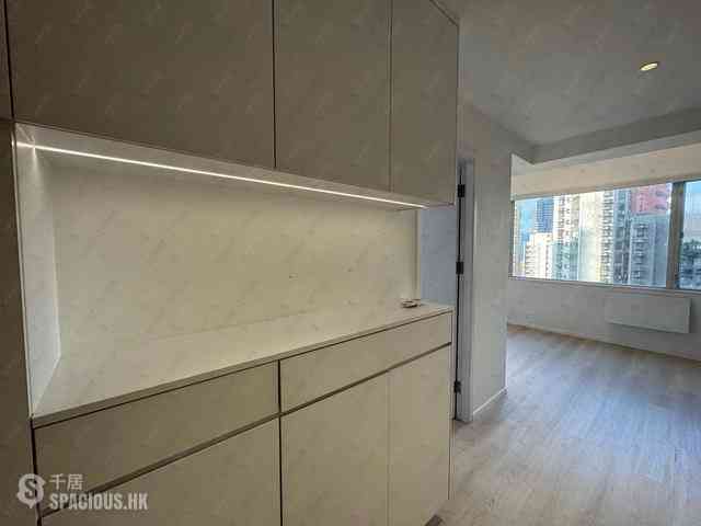 Mid Levels Central - Woodland Court 05