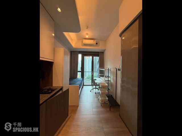 Sai Ying Pun - Two・Artlane 01