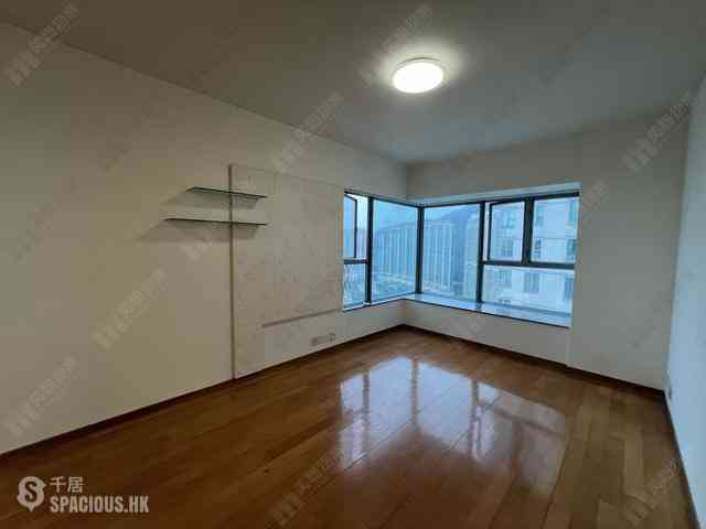 Tung Chung - Seaview Crescent Block 1 04