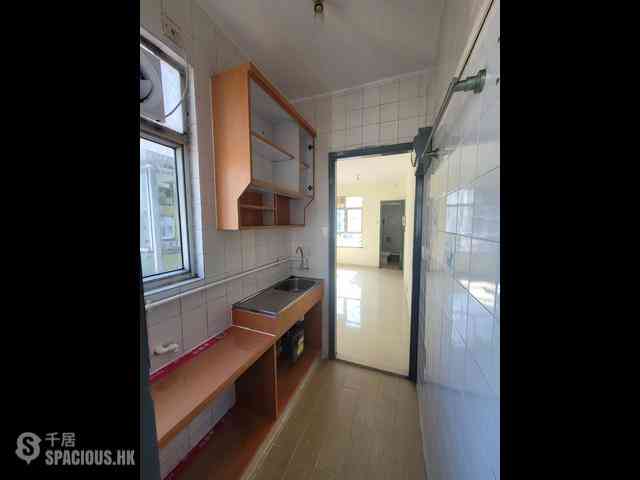 Sai Ying Pun - Wing Sing Court 02