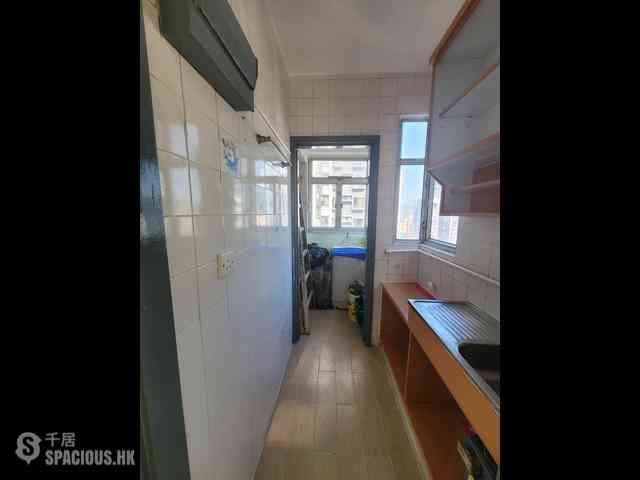Sai Ying Pun - Wing Sing Court 04