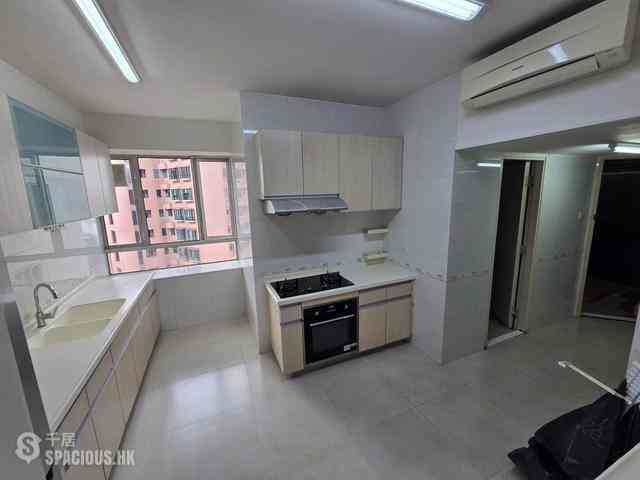 Mid Levels Central - Tregunter Tower 3 02