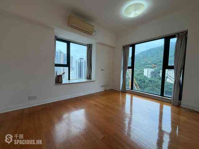 Kennedy Town - University Heights 01