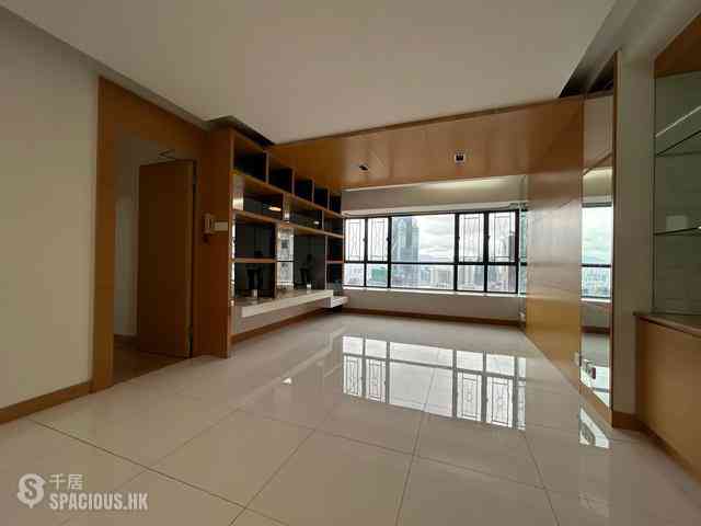 Mid Levels Central - The Grand Panorama 01