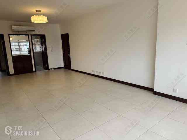 Braemar Hill - Hilltop Mansion 02