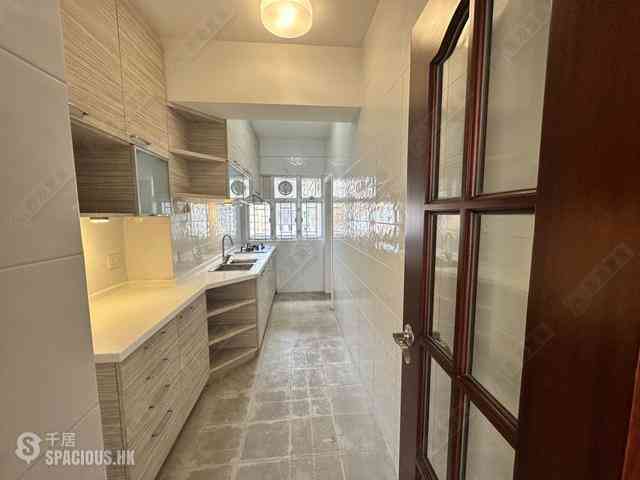 Braemar Hill - Hilltop Mansion 09