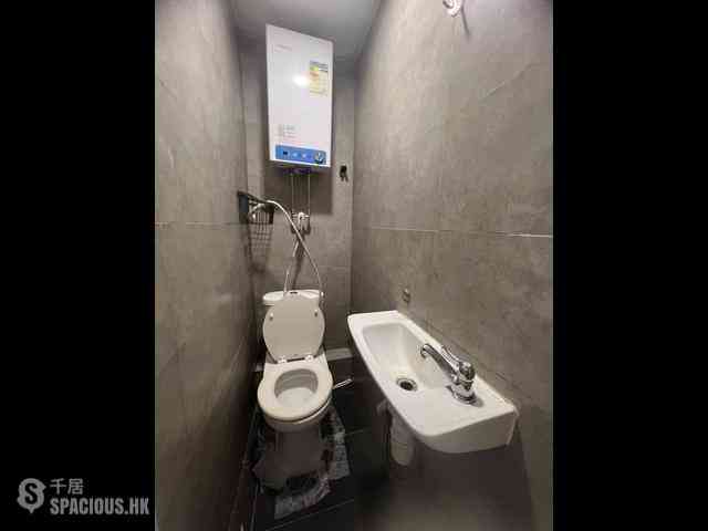 Sai Ying Pun - Lucky Building 06