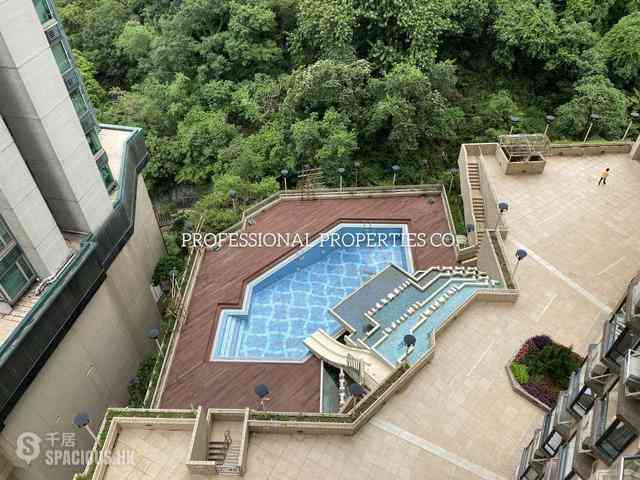 Tai Hang - Ronsdale Garden 07
