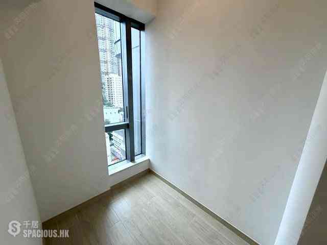 Sai Ying Pun - Upper Manor 05