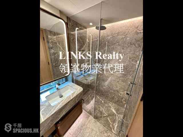Mid Levels Central - 22A, Kennedy Road 02