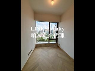 Mid Levels Central - 22A, Kennedy Road 05