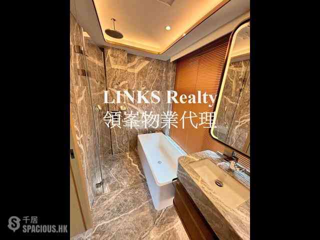Mid Levels Central - 22A, Kennedy Road 12